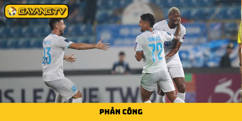 phản công